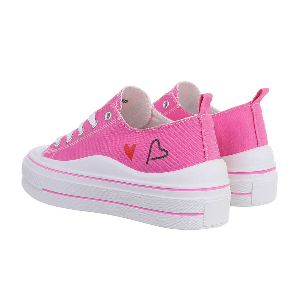 Zapatillas lona canvas corazon| Ultimo 38(39)Las Deportivas Canvas Bajas Corazón son zapatillas ligeras, con una plataforma cómoda para sentirte segura y con un estampado moderno de corazón. Su color fucsia esta en tendencia. Con sus materiales transpirab