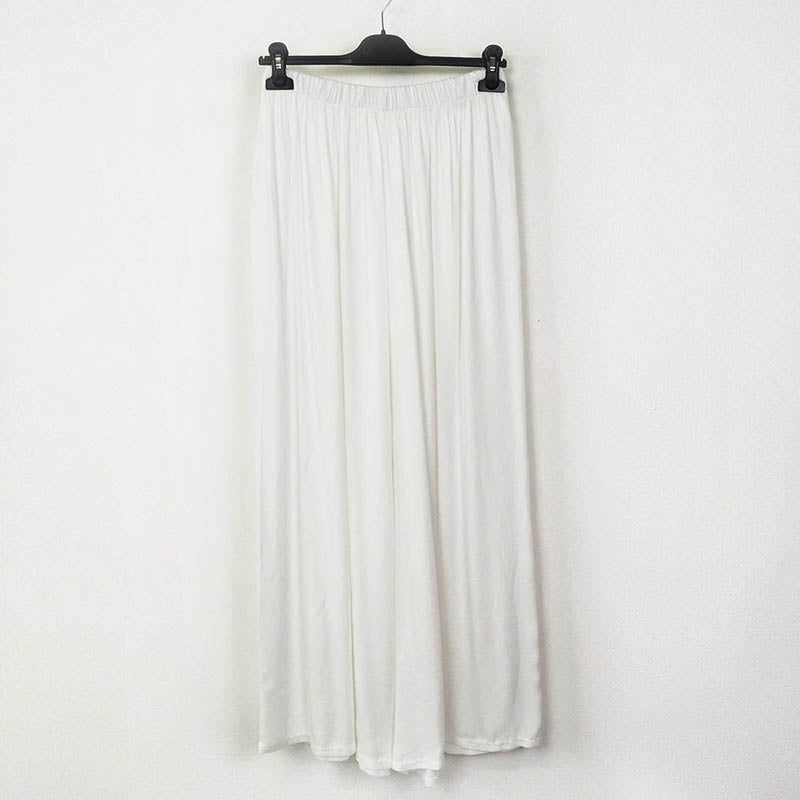 Pantalón Fluido Palazzo(varios colores) -Talla Única 36/44 (Ultimos!)Pantalón Palazzo Viscosa Si te gusta la comodidad para cada día, este es el pantalón indicado. Tan ligero y fresco que se convertirá en tu segunda piel para los días mas calurosos. El pa