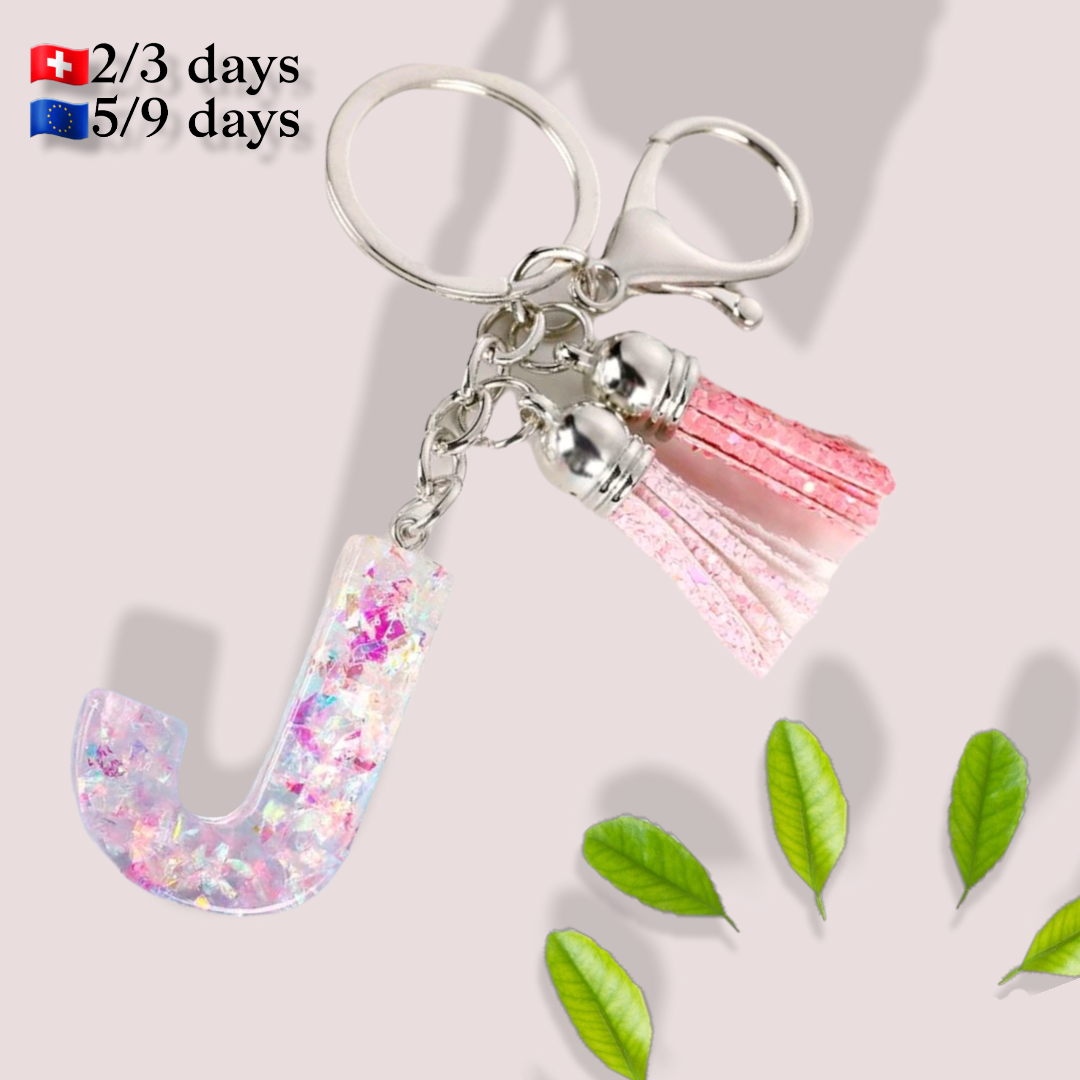Llavero Letra J | KeychainLlavero con letra efecto 3D Este llavero es perfecto para regalar con detalles que no pasaran desapercibidos. Organiza tus llaves con este precioso llavero con letra acrílica de efecto 3D en tonos rosa y gold. Características: Co