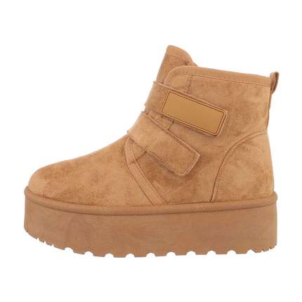 Botin deportivo ante velcro - Ultimo Nº40Experimenta la comodidad y la modernidad del Botin deportivo con tecnología Velcro. Disfruta del diseño único de velcro para un estilo moderno y cómodo. La plataforma gruesa evita el frío, con un forro interior sua