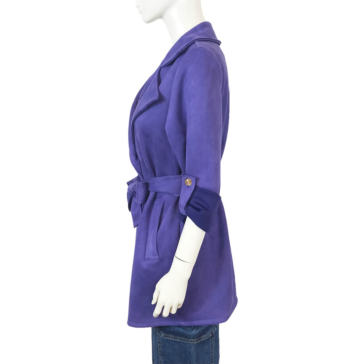 Chaqueta Antelina - 3 ColoresChaqueta Temporada Antelina Descubre nuestra chaqueta de antelina en 3 colores, talla única S/XL con cinturón y cuello de solapa estilo blazer. Ideal para darle un toque elegante a tus looks casuales en esta temporada. ¡Haz un