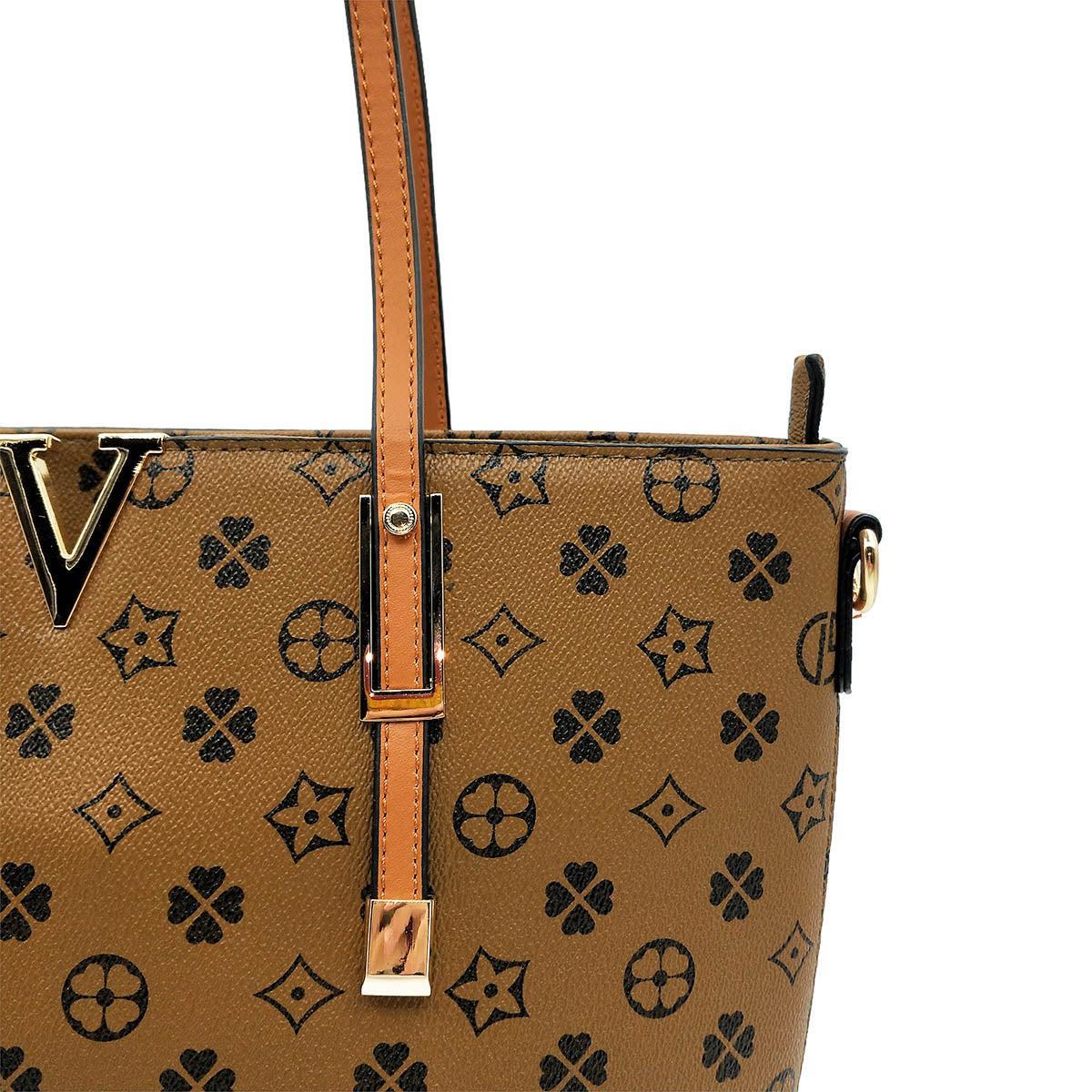 Bolso Tote Bag Flores - Eco pielBolso flores eco piel Bolso de estilo exclusivo, es el compañero ideal para tus ajetreados días. Confeccionado en eco piel, su practicidad y comodidad te permitirán llevar todo lo necesario sin preocupaciones. Un diseño sof