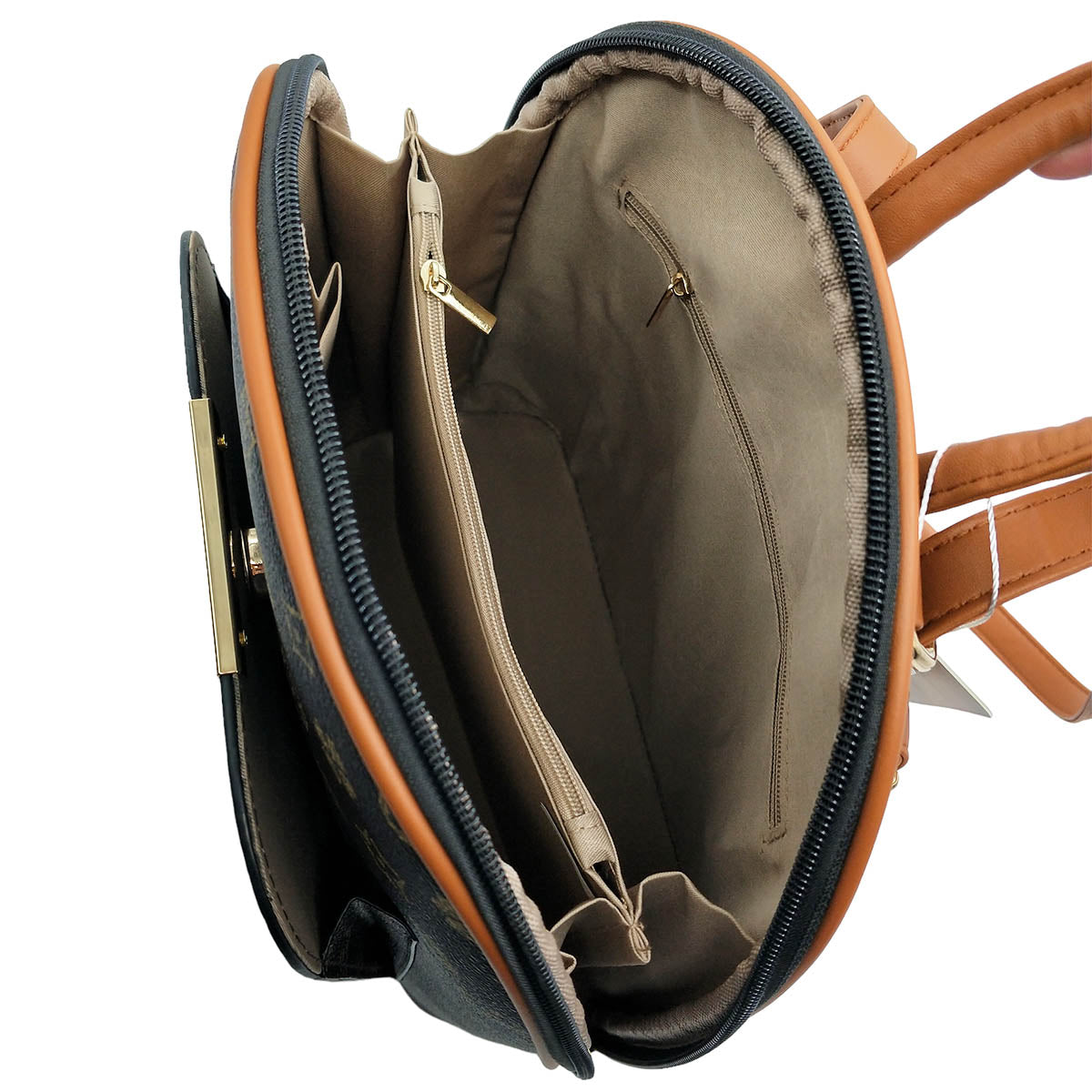 Mochila anti robo - FloresMochila anti robo eco piel Una mochila donde los detalles modernos invitan a impresionantes aventuras diarias. El diseño con flores le da un toque exclusivo, y la fabricación en eco-piel promete convertirla en tu favorito predile