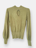 Jersey Pullover CapriJersey Pullover Capri ¡Envuélvete en este jersey manga globo con abertura en el escote! Su tela de punto fino te encantará. Talla única, apta para todas desde la S/XL. Características: Talla unica 88% viscosa, 12% nylon Envío: Suiza 2