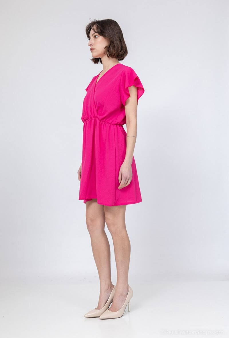 Vestido Lirian Varios coloresVestido Cruzado lirian Con el Vestido lirian podrás lucir espectacular en cualquier ocasión. Este vestido corto cuenta con un escote cruzado en la espalda y el pecho, además de una tira de silicona para mantenerlo en su lugar.