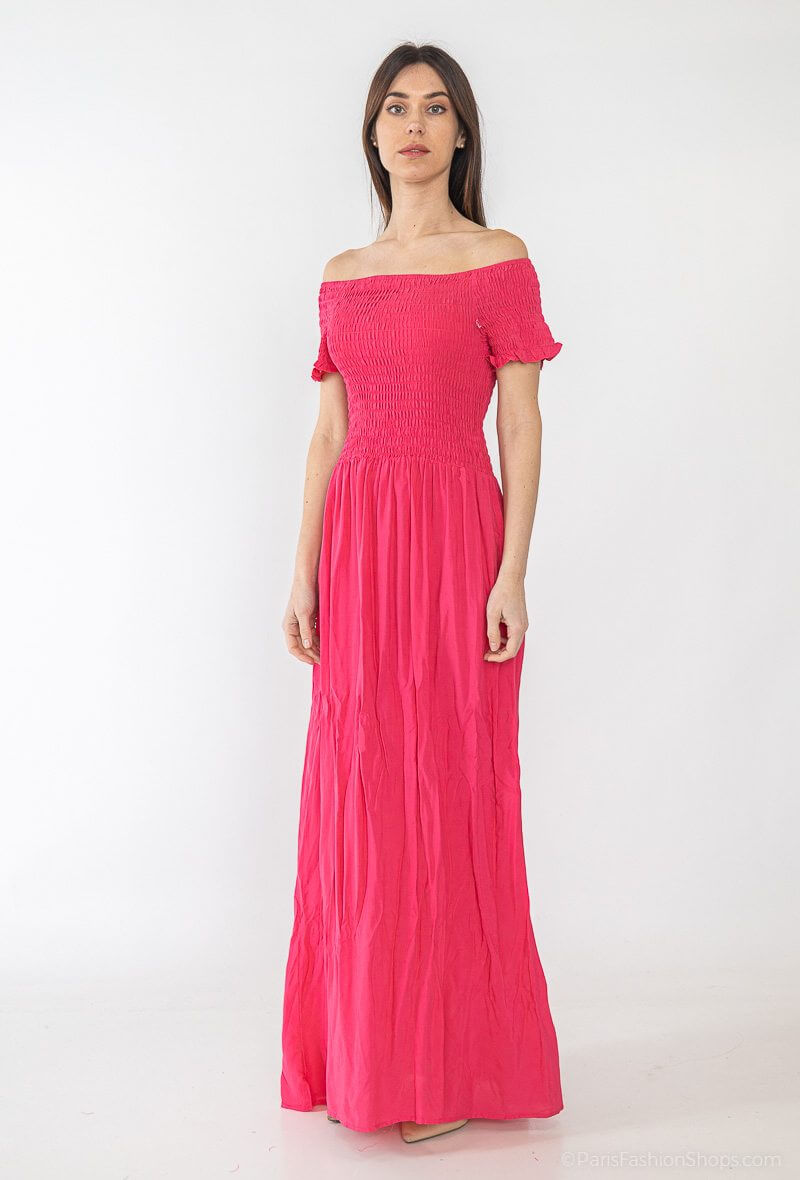 Vestido Fruncido Liso PortugalUn vestido muy versatil para una mujer sofisticada. Este vestido largo con escote bardot y corte fruncido en la parte superior del top, junto a una falda larga y holgada, te hará lucir elegante y exclusiva. Hecho con 95% algo