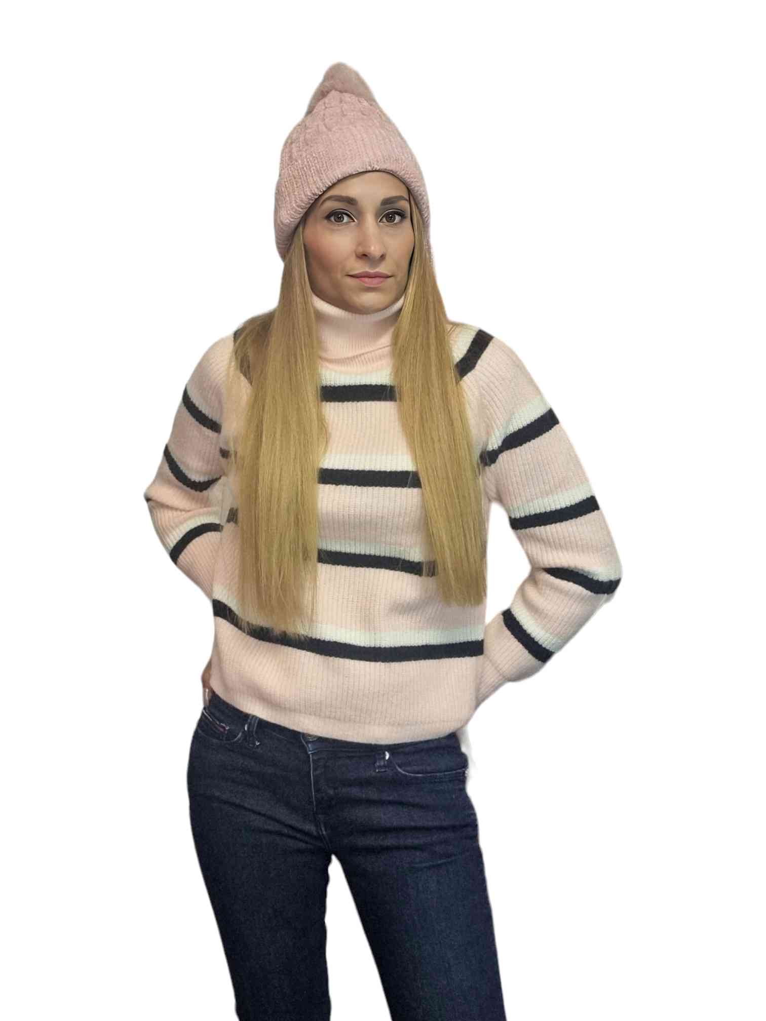 Jersey Rayas Alpes¡Disfruta del clima con confort y estilo con el jersey Alpes! Entrelaza diseño moderno y delicada suavidad gracias al calentito tejido de este jersey. ¡Elige entre 6 colores brillantes para encontrar tu favorito! El Jersey Rayas Alpes vi