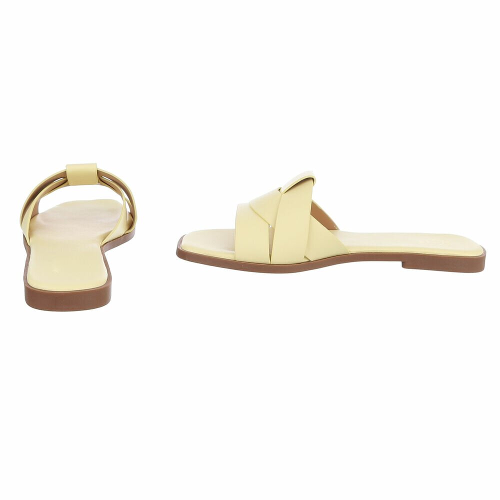 Sandalias eco piel amarillas