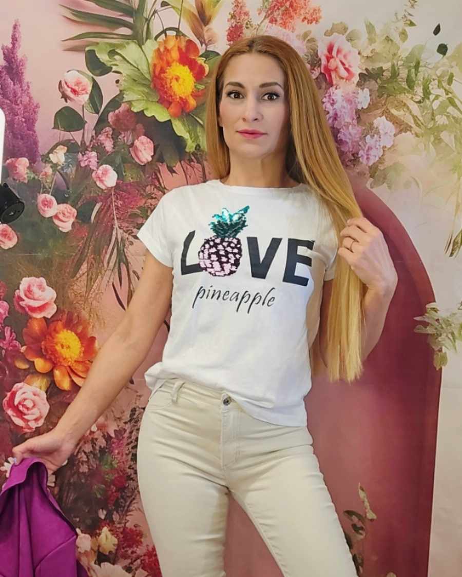 Camiseta algodón mujer L🍍VE PineappleNueva camiseta para mujer de algodón estampado piña Love Esta temporada destaca con nuestro ultimo lanzamiento: Camiseta de algodón con estampado de piña y mucho L🍍ve! Fabricada en algodón de alta calidad lo que la h