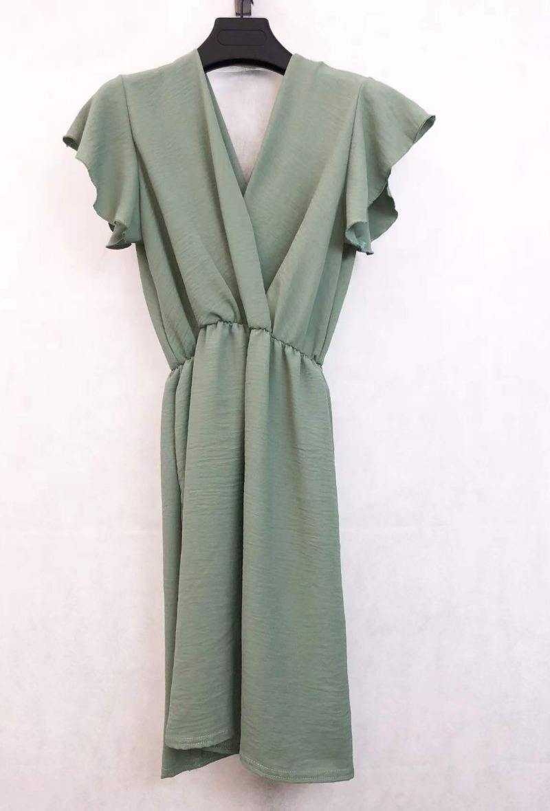 Vestido Lirian Varios coloresVestido Cruzado lirian Con el Vestido lirian podrás lucir espectacular en cualquier ocasión. Este vestido corto cuenta con un escote cruzado en la espalda y el pecho, además de una tira de silicona para mantenerlo en su lugar.