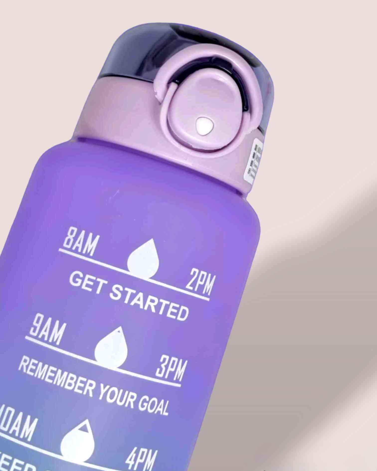 Botella Motivacional 1Litro | Wasser SportflascheBotella agua motivacional. Inspírate a beber agua! Prepárate para tus entrenamientos o tu próxima salida con esta botella motivacional de 1 litro. Diseñada con colores vibrantes para que te mantengas motiva