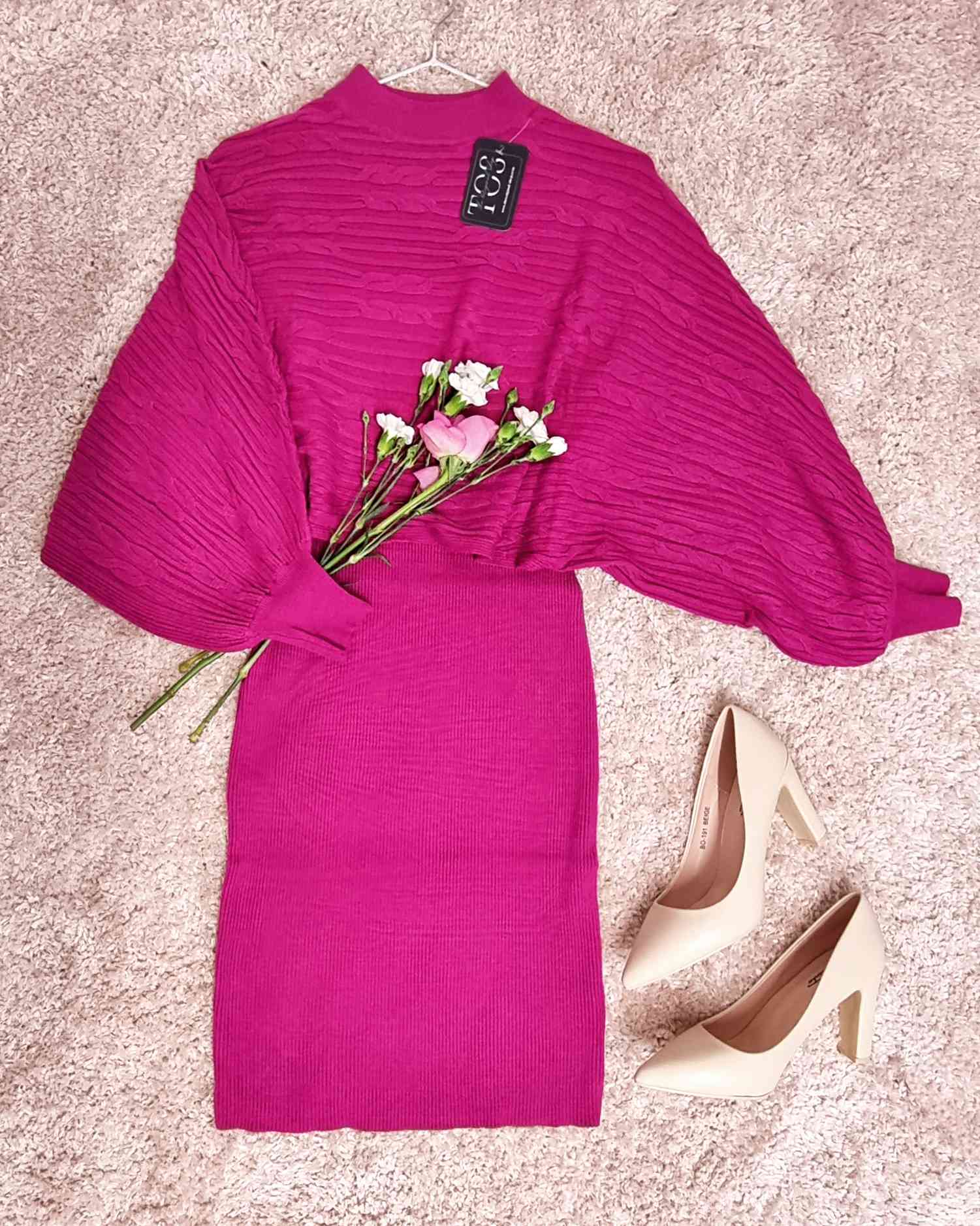 Vestido Punto Wallais- 5 ColoresDiseñado para combinar comodidad, modernidad y elegancia, el Vestido Punto Wallais es una preciosa prenda 2 en 1 que se ajusta perfectamente a tu figura gracias al punto elástico acanalado y el tirante ancho. El detalle esp