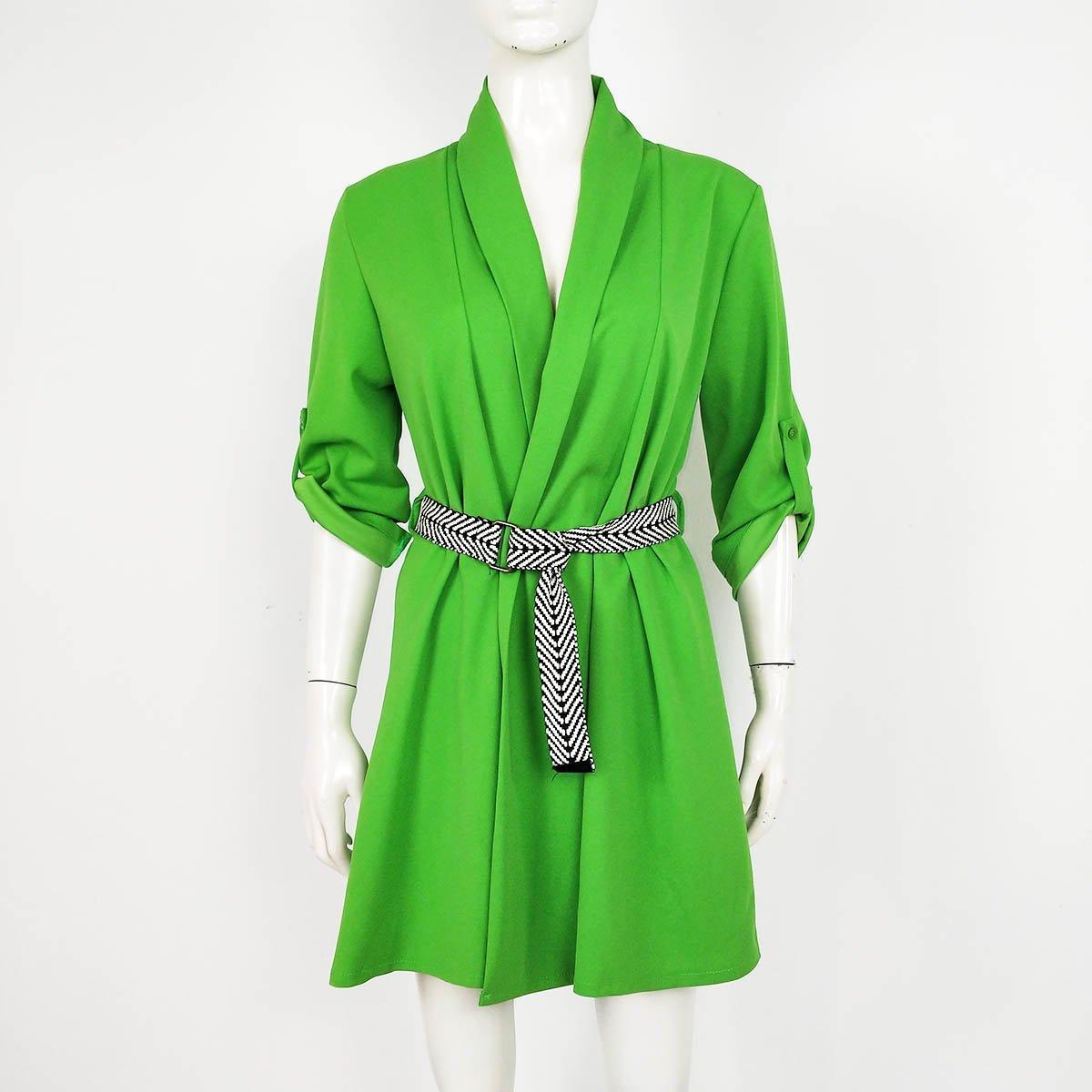 Cardigan chaqueta con cinturón TicinoChaqueta Ticino El cardigan chaqueta con cinturón Ticino es una pieza única que combina estilo y comodidad. Con su diseño de blazer relajado y cinturón incluido, podrás lucir elegante y sofisticada en cualquier ocasión