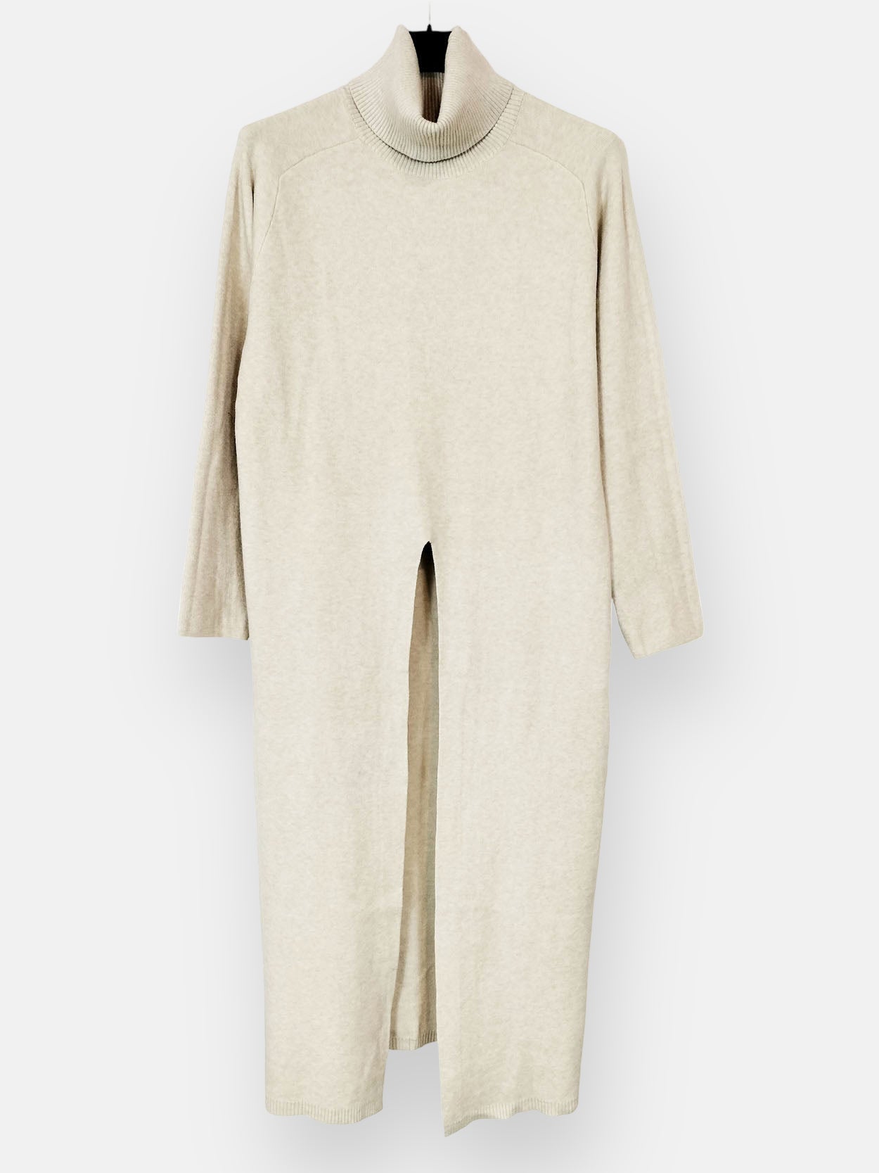 Jersey Largo Abertura - Strickpullover LangJersey Largo Abertura Jersey largo de cuello alto con abertura frontal . Muy suave, cómodo y practico para cualquier ocasion. Talla unica 36 / 42 Envío: Suiza 2/4 días Europa 5/9 días