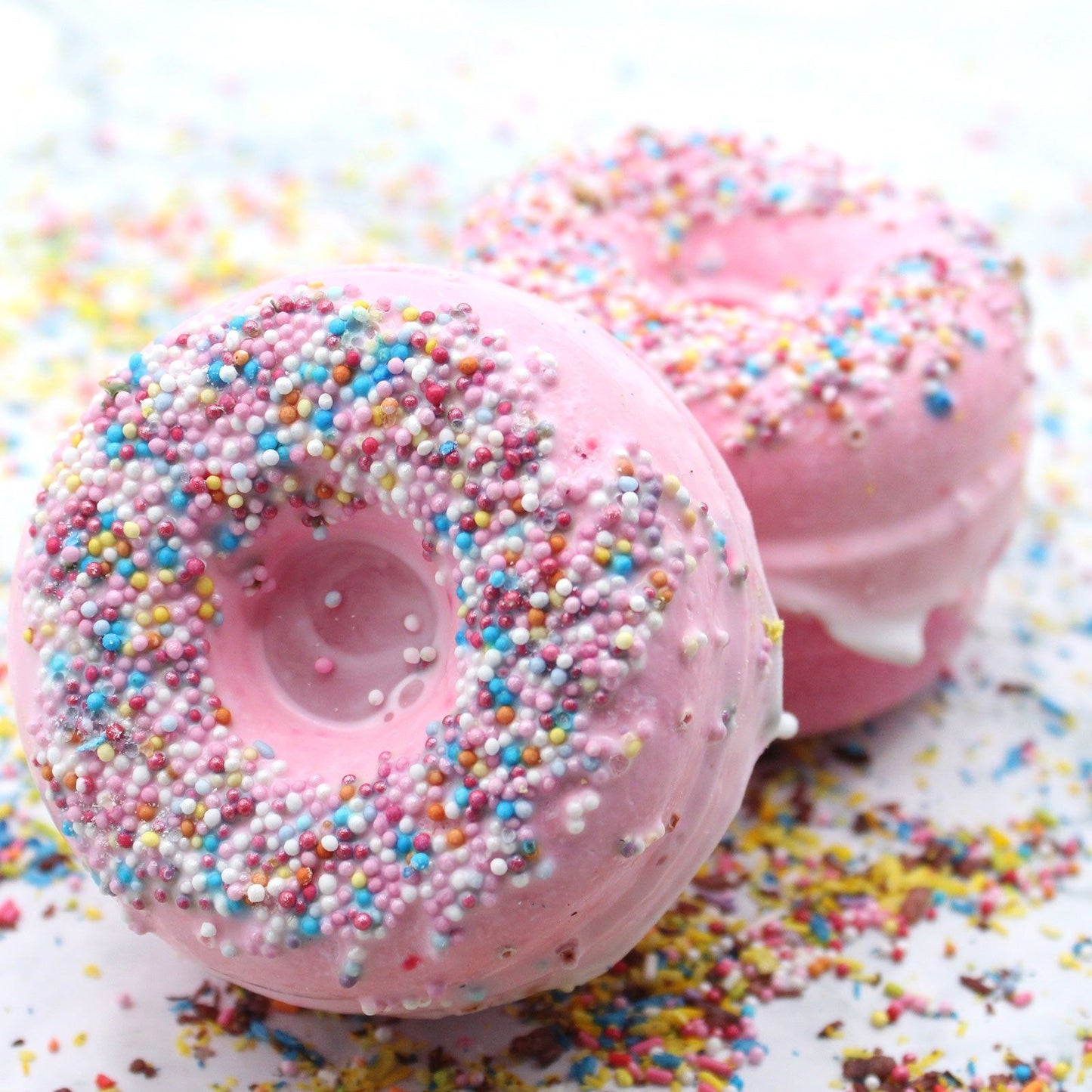 Bomba de baño "Donuts" Frambuesas XL-badebomb,badekugeln,bath bomb,bomba de baño,bomba donuts,dona badebomb,donna badebomb,donna badekugel,donuts,frizz bomb