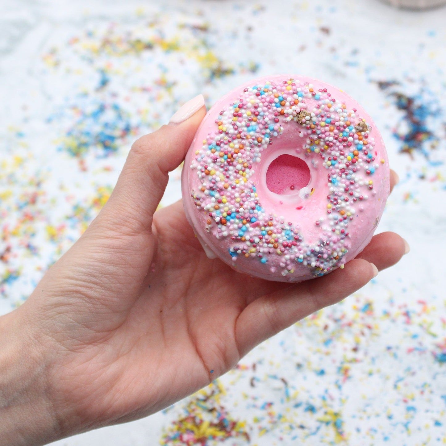 Bomba de baño "Donuts" Frambuesas XL-badebomb,badekugeln,bath bomb,bomba de baño,bomba donuts,dona badebomb,donna badebomb,donna badekugel,donuts,frizz bomb