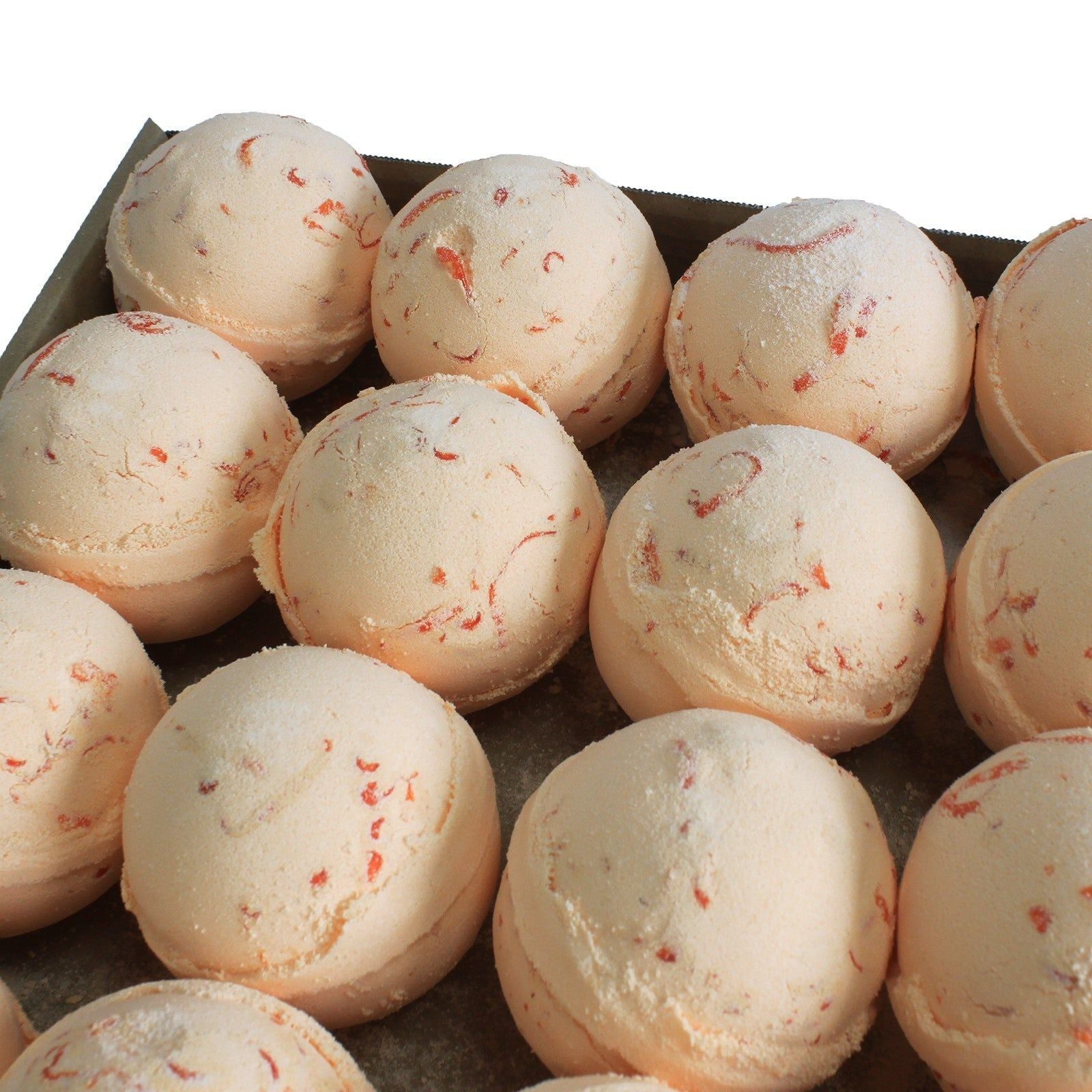 Bomba de baño Tropical Papaya XLBomba de baño tropical Papaya Tómate un momento, cierra los ojos y déjate transportar a un paraíso exótico con nuestras nuevas bombas de baño paraíso.Con sus aromas tropicales, nunca querrás salir del baño. Lo bueno de esta