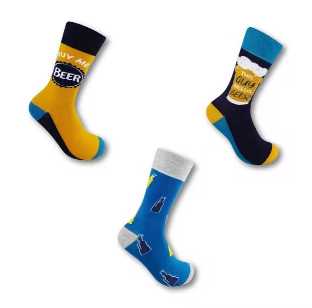 Set Calcetines Originales CervezaSet de regalo de calcetines cerveza Set de regalo de calcetines de cerveza para hombreSe adapta a las tallas de hombre EU40-463 pares de calcetines de algodón en caja de regalo Composición de fibra:Calcetines con eslogan: