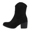 Botin Cowboy Ante Negro- N°36Botín Cowboy Ante Negro Si hay un calzado que esta en tendencia, son los botines y botas estilo cowboy. Este botín cowboy resulta muy practico y comodo para todos tus outfits. Ya sea con un vestido o unos jeans acertaras segur