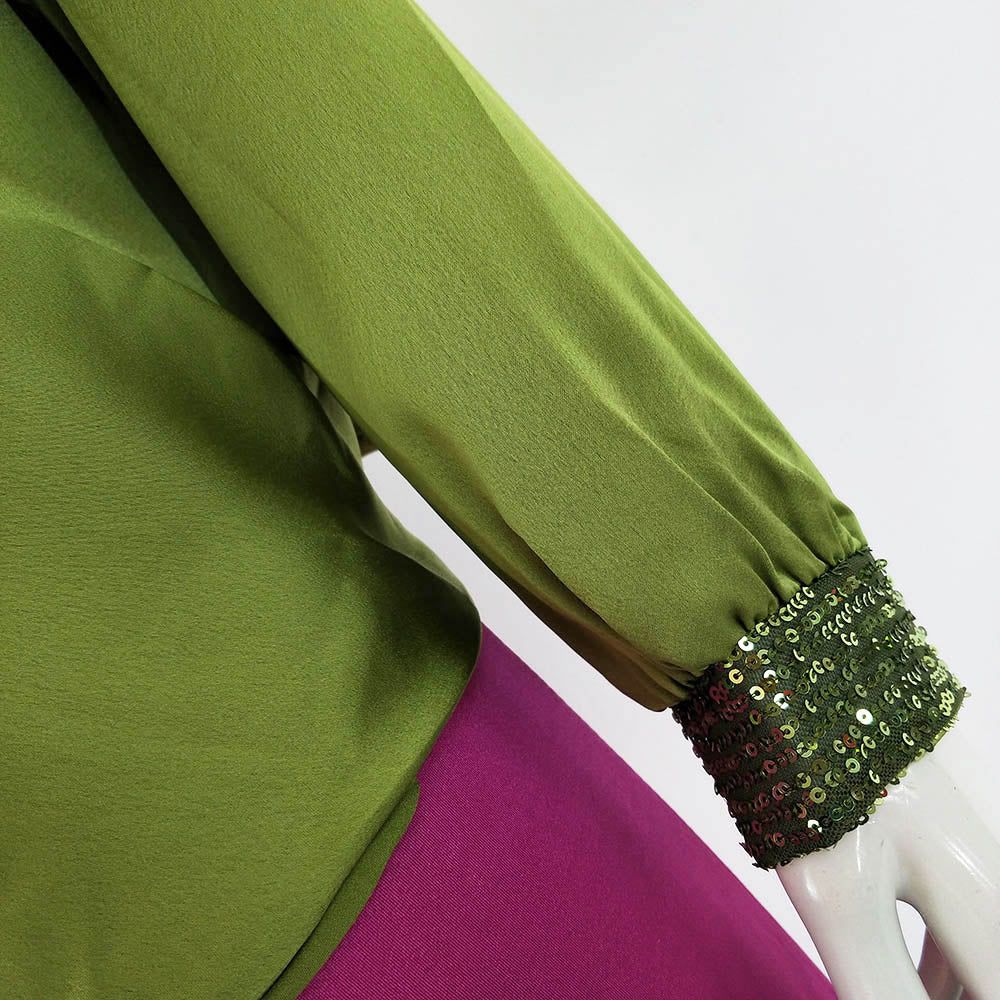 Blusa Cruzada Lentejuelas | Pailletten Damen BluseBlusa cruzada con lentejuelas Camisa clásica con escote cruzado y detalle de lentejuelas en los puños. Goma en la cinturilla, en la parte trasera, para un ajuste y comodidad únicos! Talla unica S/L (36/40)