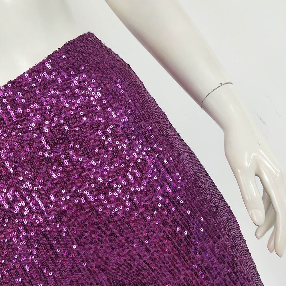 Pantalón Lentejuelas Shine | Party Pailletten HosenPantalón de fiesta lentejuelas El brillo se adueña estas navidades de nuestros looks mas fiesteros. Pantalón acampanado con lentejuela Elástico No pica Talla S/ L (36/40) Envío: Europa 5/9 días Suiza 2/4