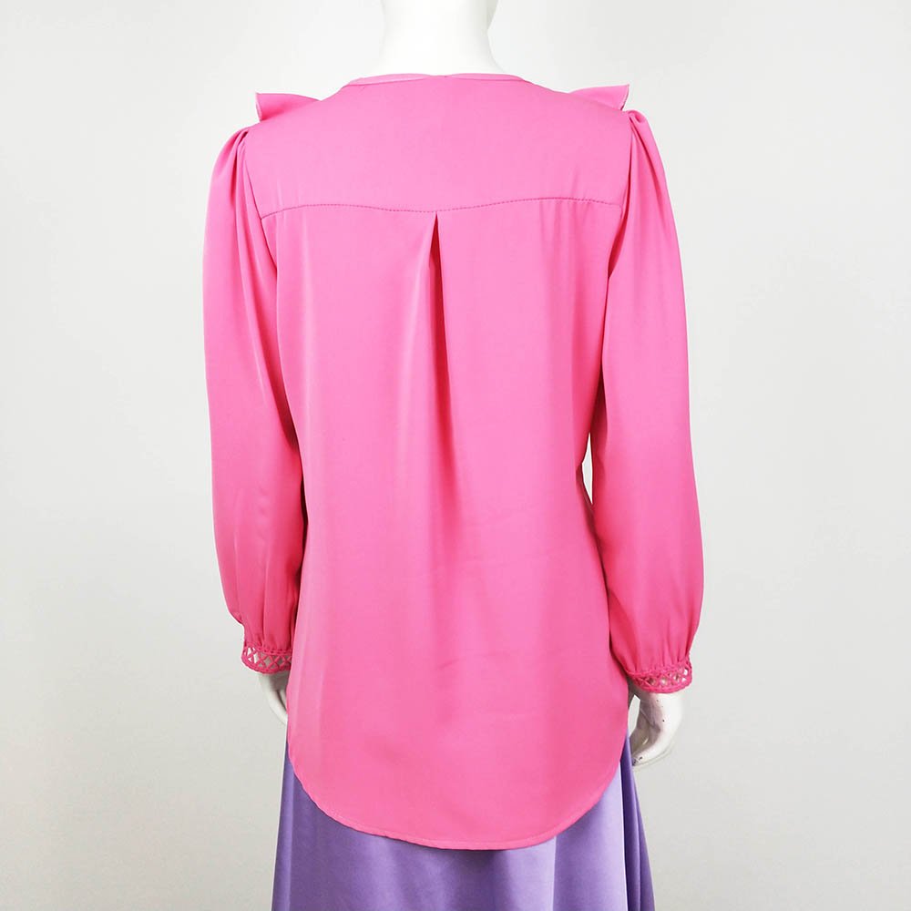 Camisa Calados Mujer- DaianaBlusa Calados Nuestra camisa con calados, es ideal para usar con tus jeans o tu falda favorita! Suaves y femeninos detalles en el escote y puños, la convertirán en tu nueva favorita! Elige tu color mágico y estrena esta semana!