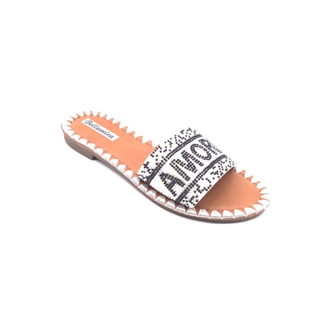 Sandalia Brillantes Amour- Damen SandalenSandalias brillantes Amour Caminar cómoda y con estilo nunca fue tan fácil. Con estas sandalias añade glamour a tus pasos además de comodidad! Elige hoy tu color favorito! Suela antideslizante. Eco piel Bordes de l