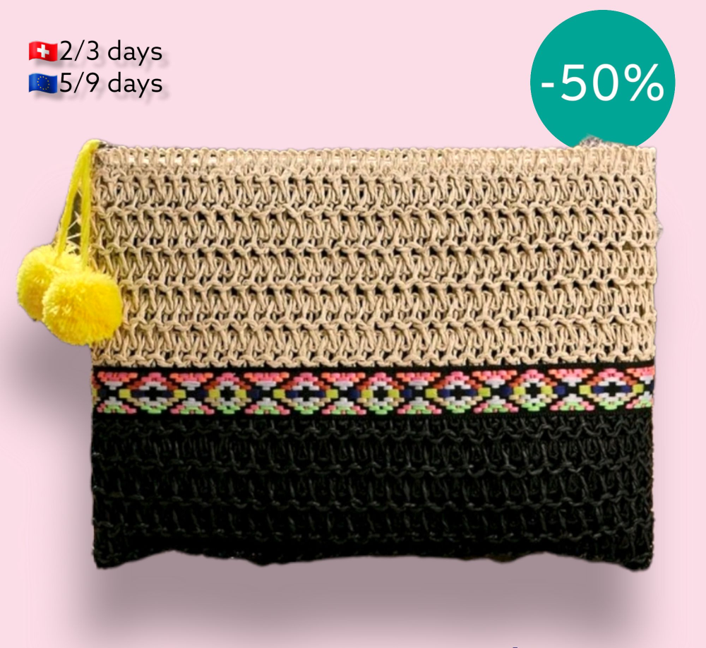 Bolso Clutch Verano PomponBolso clutch de mano con pompon decorativo Estilos que nos recuerdan al buen tiempo y son el complemento idóneo para los outfits de verano. Elegante y practico para cualquier ocasión. Este bolso lleva con contraste de color y pom