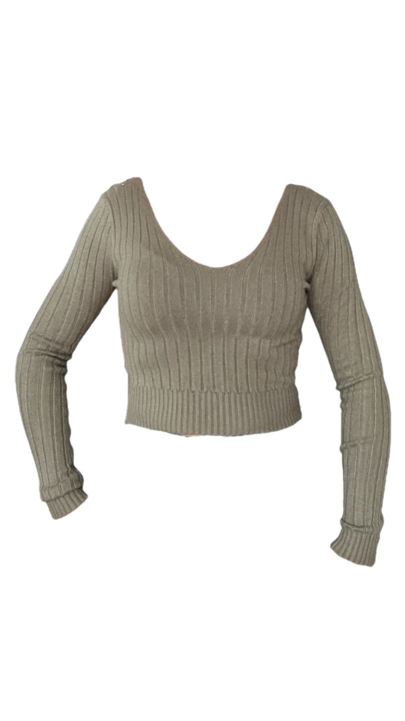 Pullover Corto BellaJersey Pullover Bella Suéter acanalado en colores tendencia para lucir espectacular en este otoño. La suavidad de este pullover te hara sentir cómoda para disfrutar la temporada sin pasar frio. Talla unica S/L Envío: Suiza 2/4 días Eur