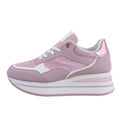 Zapatillas Eco Piel Ante LilianDeportivas Otoño Moradas Cómoda y con estilo? Claro que si! Nuestras zapatillas con cuña en tonos rosas y gold serán tus aliadas esta temporada. Las deportivas son un complemento perfecto para las mujeres que van rapido cada