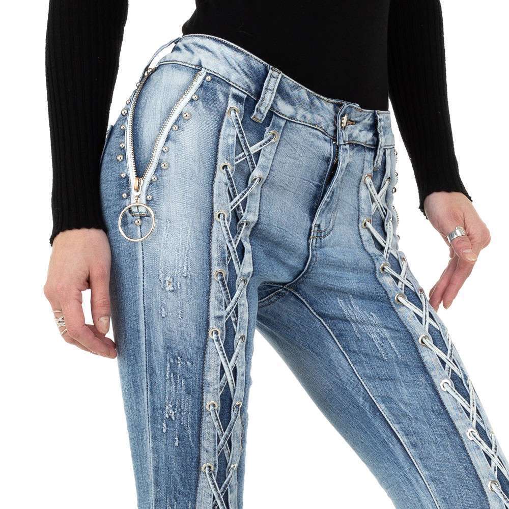 Original Jeans - LaceJeans Exclusivos - Original Jeans Si te gustan los jeans diferentes y únicos has llegado al producto perfecto. Con cremalleras laterales, tachuelas ,bolsillos traseros y cordón decorativo vertical en la pierna. De estilo tobillero, id