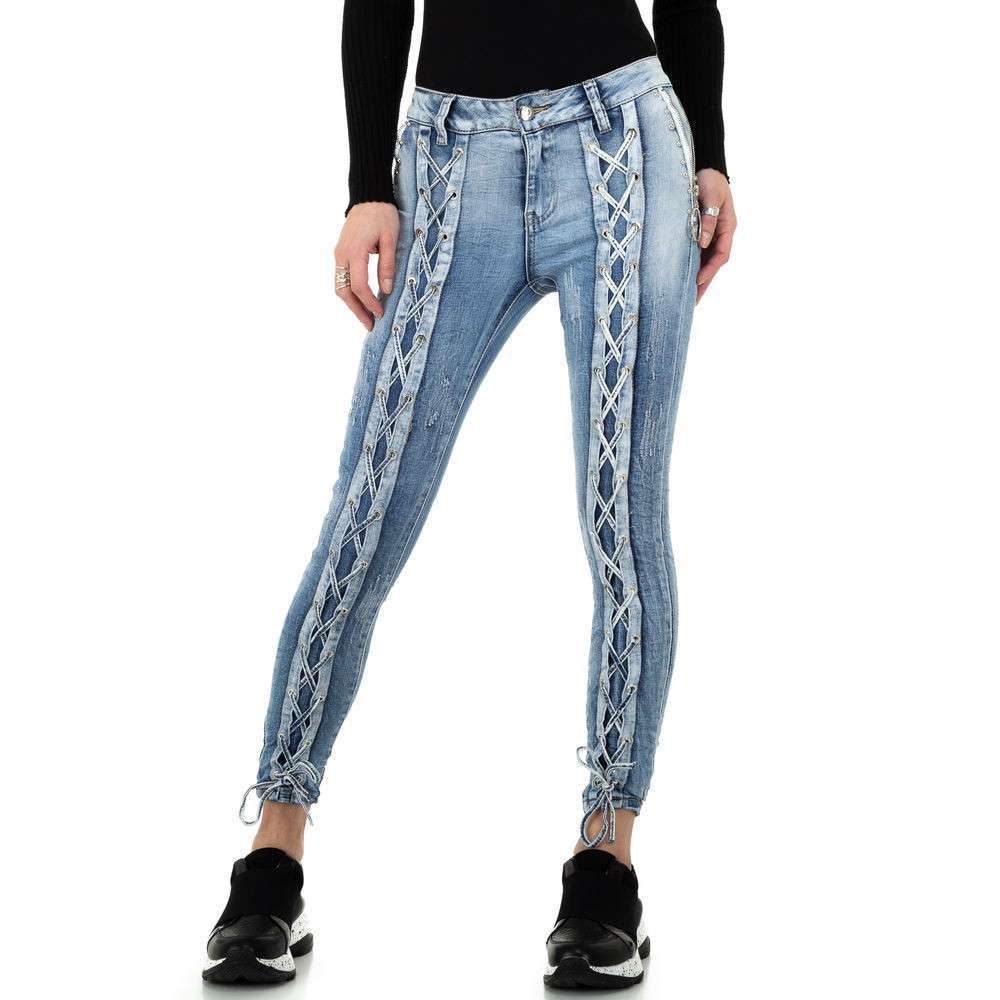 Original Jeans - LaceJeans Exclusivos - Original Jeans Si te gustan los jeans diferentes y únicos has llegado al producto perfecto. Con cremalleras laterales, tachuelas ,bolsillos traseros y cordón decorativo vertical en la pierna. De estilo tobillero, id