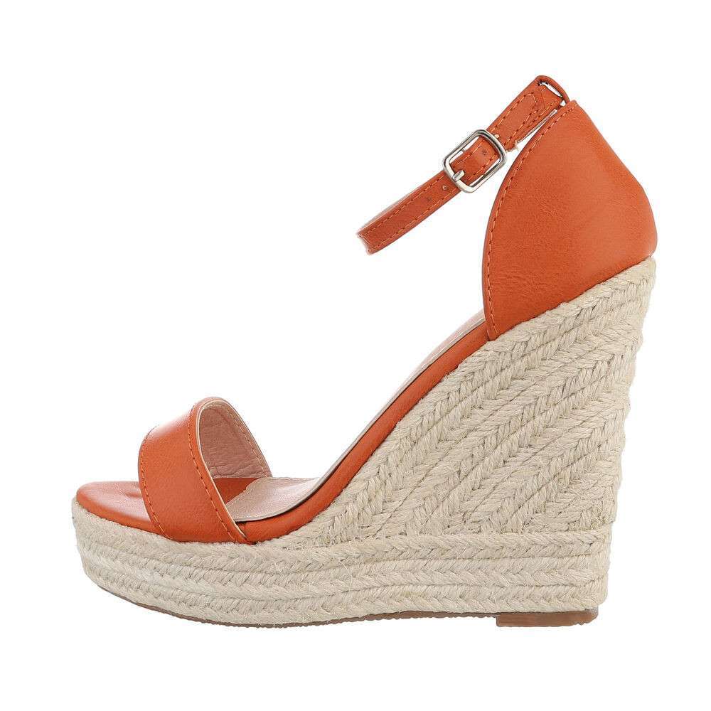 Sandalia Cuña Verano Energy- Naranja y Amarillo - Ultimos 38!Sandalias de cuña para mujer: El calzado perfecto para el verano "¡Llegó el momento de lucir radiante y moderna con las sandalias de cuña de ecopiel en colores amarillo y naranja para mujer! Est