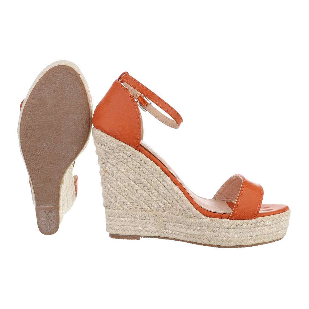 Sandalia Cuña Verano Energy- Naranja y Amarillo - Ultimos 38!Sandalias de cuña para mujer: El calzado perfecto para el verano "¡Llegó el momento de lucir radiante y moderna con las sandalias de cuña de ecopiel en colores amarillo y naranja para mujer! Est