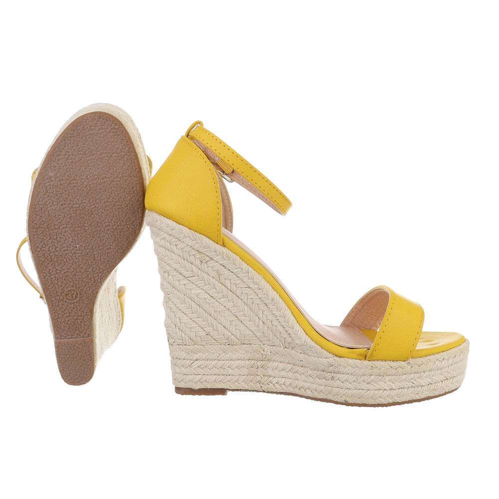 Sandalia Cuña Verano Energy- Naranja y Amarillo - Ultimos 38!Sandalias de cuña para mujer: El calzado perfecto para el verano "¡Llegó el momento de lucir radiante y moderna con las sandalias de cuña de ecopiel en colores amarillo y naranja para mujer! Est
