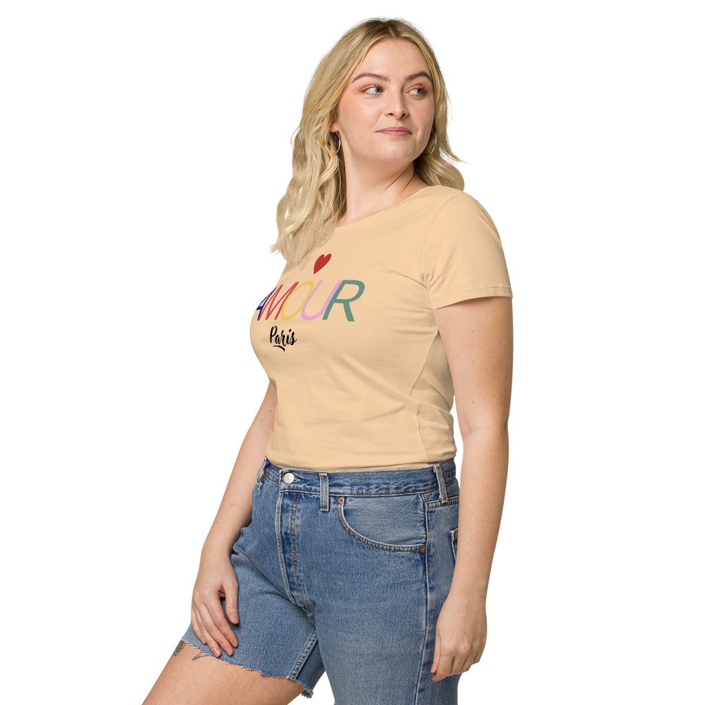 Camiseta orgánica "Amour"Cómoda, informal y muy suave, esta camiseta orgánica básica para mujer se convertirá rápidamente en tu favorita. Encarga tu próximo básico eco friendly y disfruta de una sensación de comodidad durante todo el día. • 100% algodón o